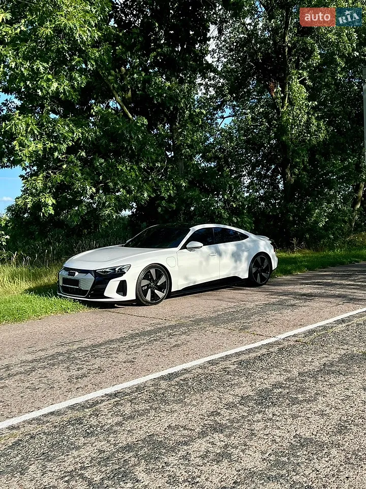 2022 Audi e-tron GT - мініатюра 21