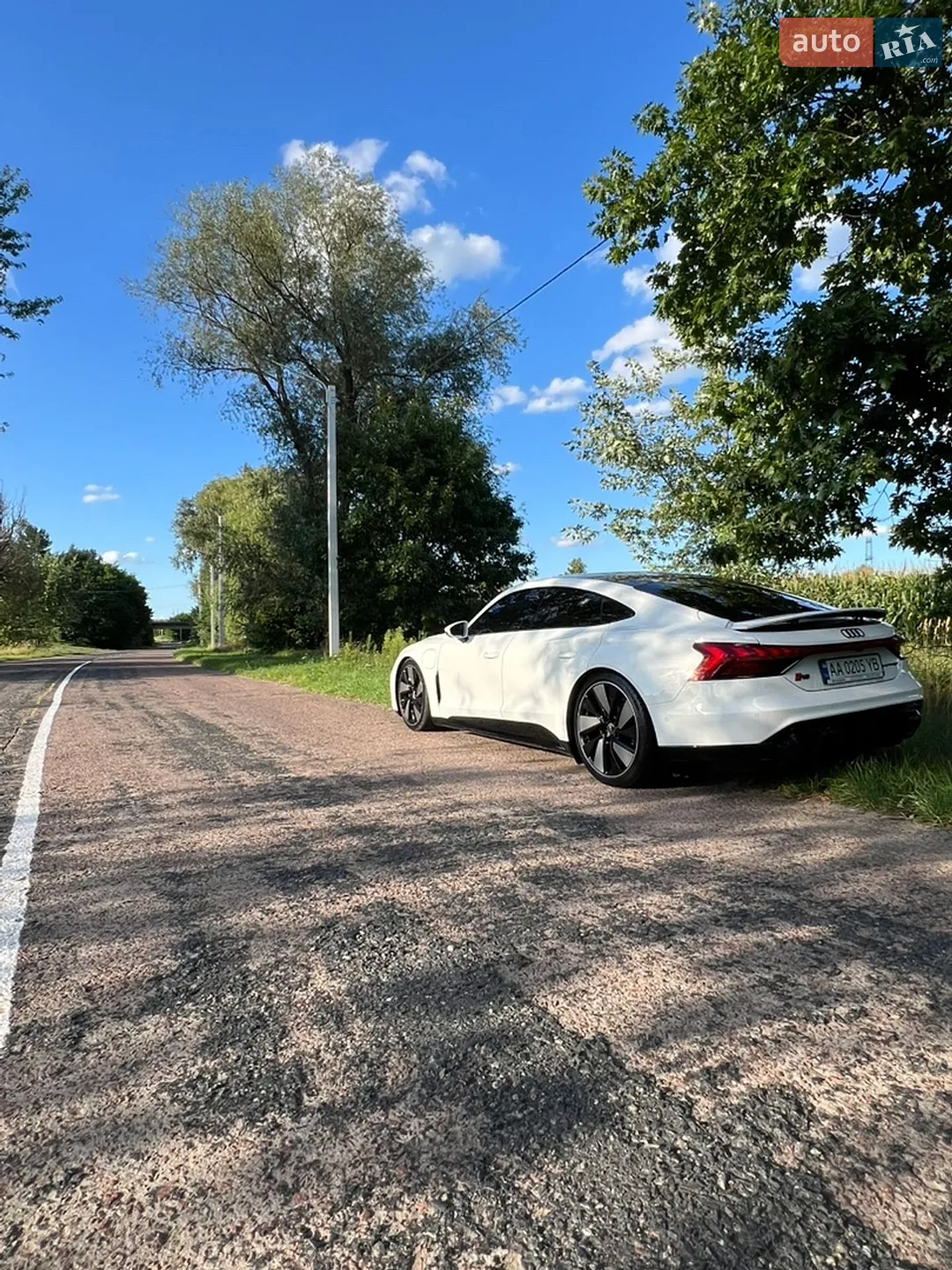 2021 Audi e-tron GT - мініатюра 16