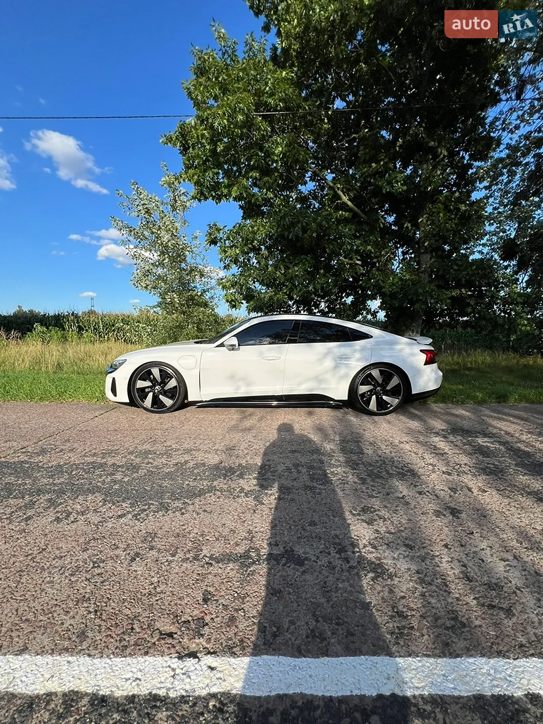 2021 Audi e-tron GT - мініатюра 11