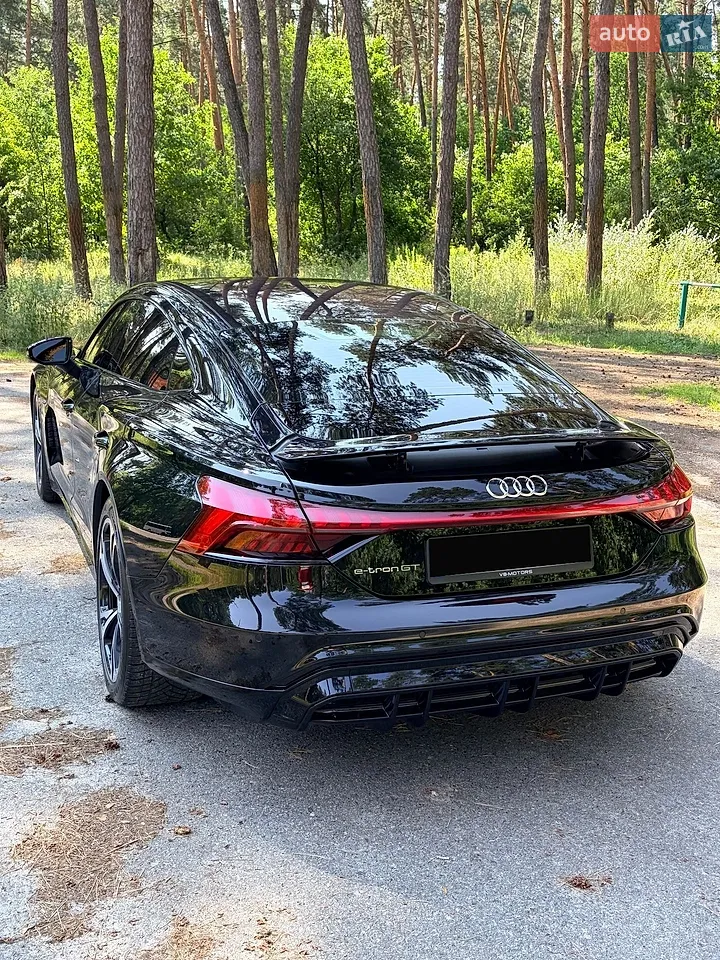 2021 Audi e-tron GT - мініатюра 23