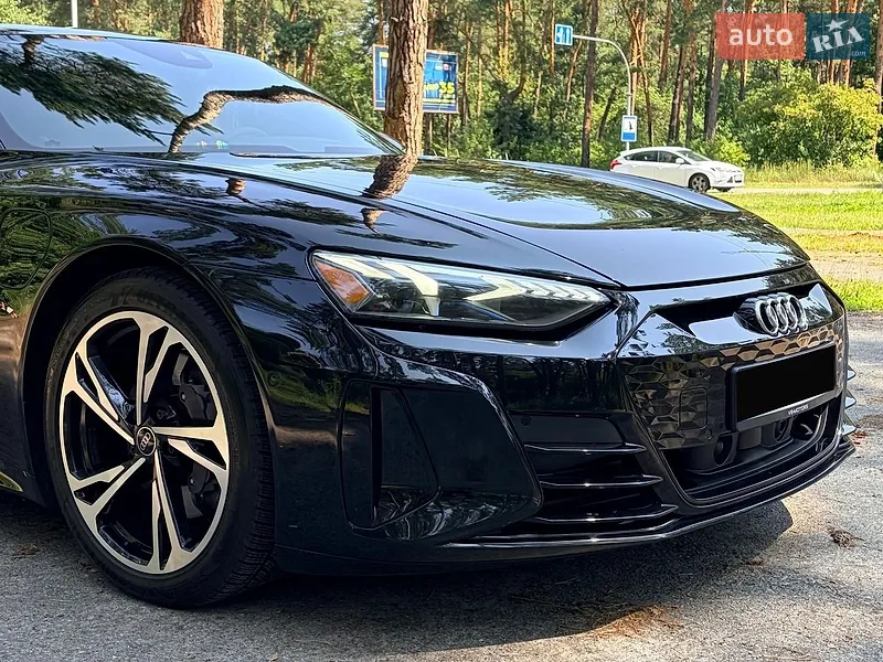 Audi e-tron GT
