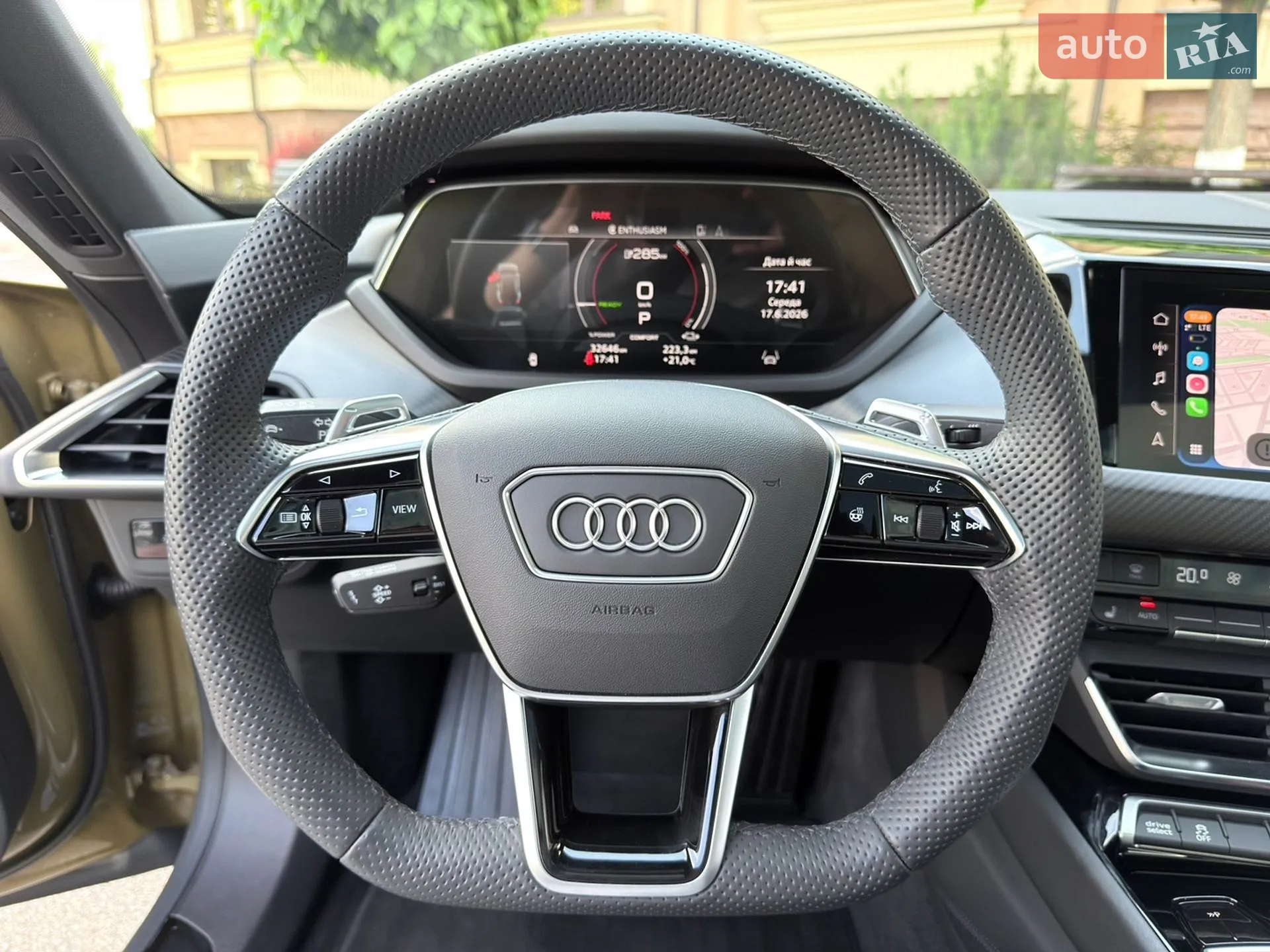 2022 Audi e-tron GT - мініатюра 31