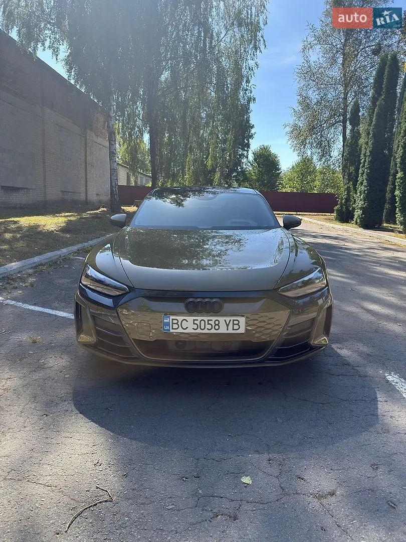 2022 Audi e-tron GT - мініатюра 5