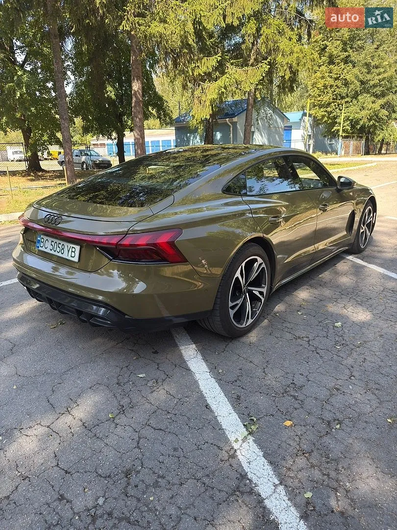 2022 Audi e-tron GT - мініатюра 10
