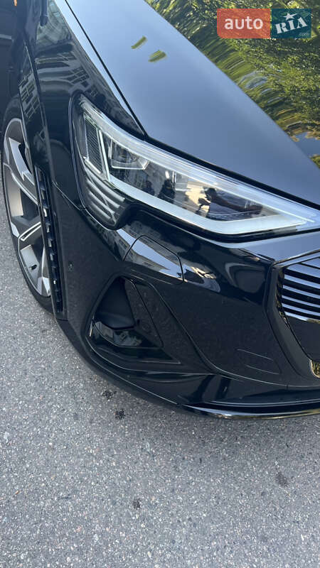 Позашляховик / Кросовер Audi e-tron S Sportback 2021 в Києві