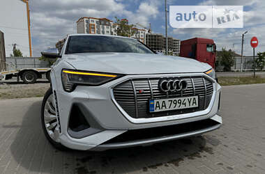 Позашляховик / Кросовер Audi e-tron S Sportback 2022 в Києві