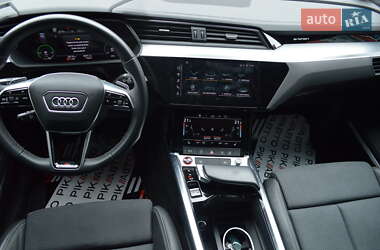 Внедорожник / Кроссовер Audi e-tron S Sportback 2022 в 