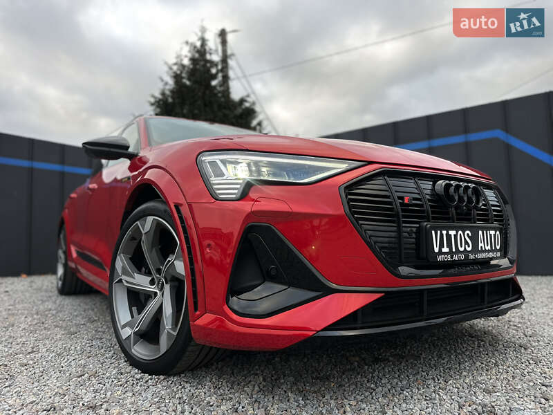 Позашляховик / Кросовер Audi e-tron S Sportback 2022 в Луцьку