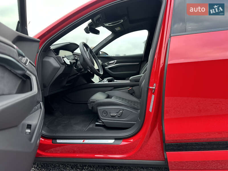 Позашляховик / Кросовер Audi e-tron S Sportback 2022 в Луцьку
