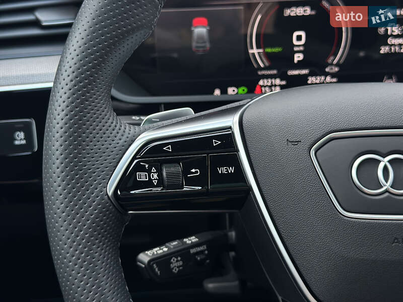 Позашляховик / Кросовер Audi e-tron S Sportback 2022 в Луцьку