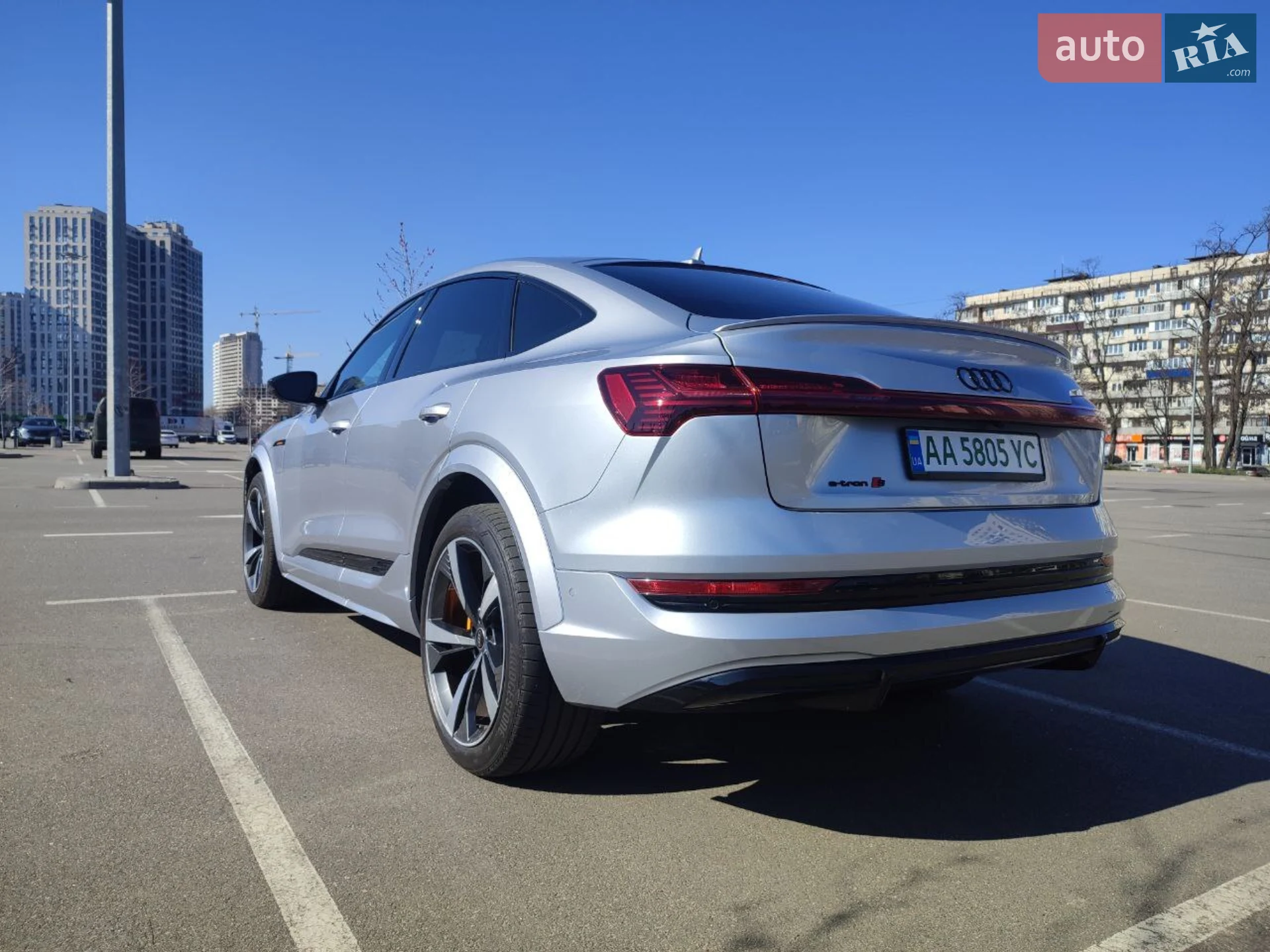 2022 Audi e-tron S Sportback - мініатюра 13