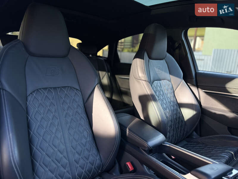 Внедорожник / Кроссовер Audi e-tron S Sportback 2022 в Черновцах