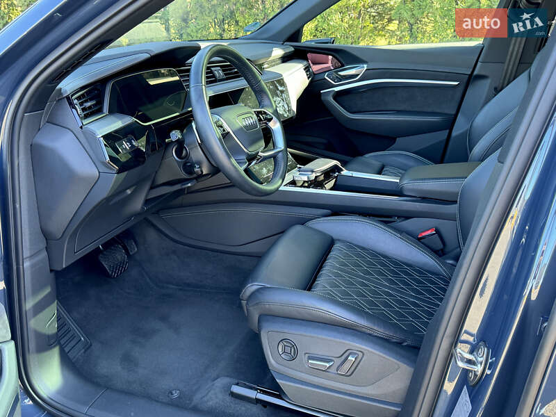 Позашляховик / Кросовер Audi e-tron S Sportback 2021 в Києві