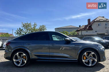Внедорожник / Кроссовер Audi e-tron S Sportback 2022 в 