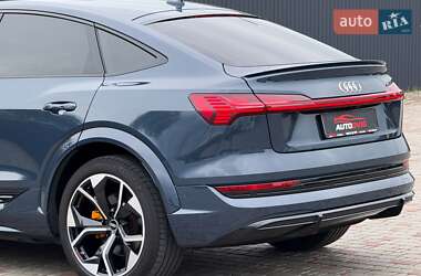 Позашляховик / Кросовер Audi e-tron S Sportback 2021 в 