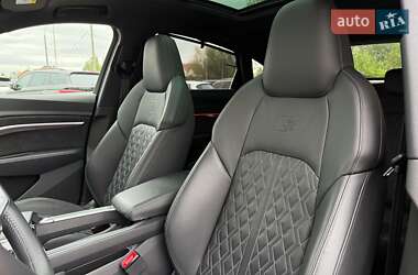 Позашляховик / Кросовер Audi e-tron S Sportback 2021 в 