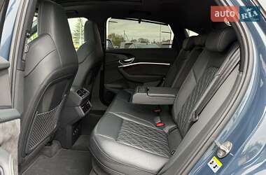 Позашляховик / Кросовер Audi e-tron S Sportback 2021 в 