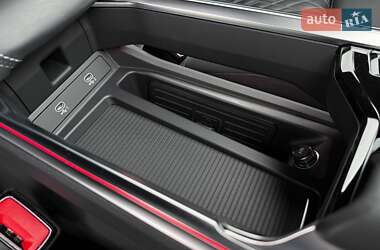 Позашляховик / Кросовер Audi e-tron S Sportback 2021 в 