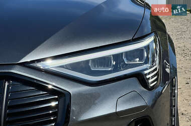 Позашляховик / Кросовер Audi e-tron S Sportback 2022 в 