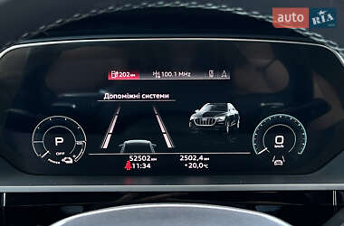 Позашляховик / Кросовер Audi e-tron S Sportback 2022 в 