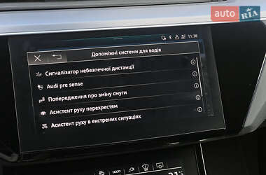 Позашляховик / Кросовер Audi e-tron S Sportback 2022 в 