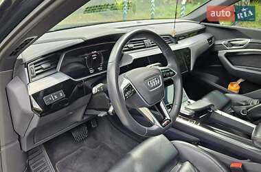 Позашляховик / Кросовер Audi e-tron S Sportback 2022 в 
