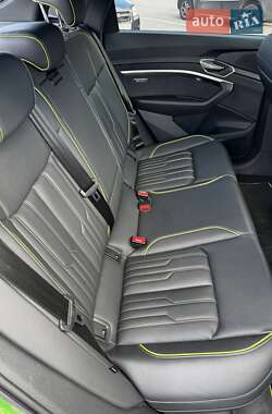 Позашляховик / Кросовер Audi e-tron S Sportback 2022 в 