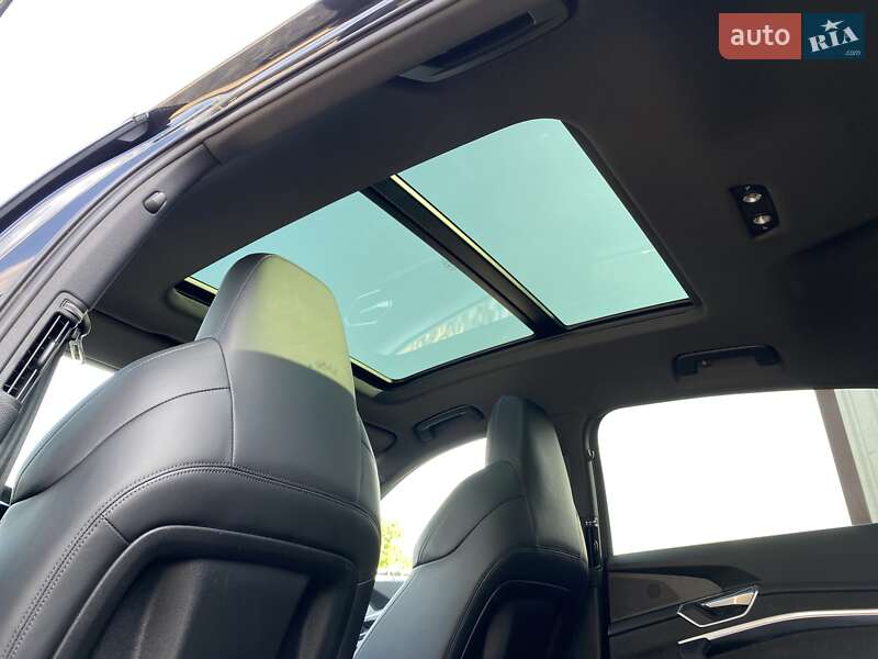 Внедорожник / Кроссовер Audi e-tron S Sportback 2022 в Львове