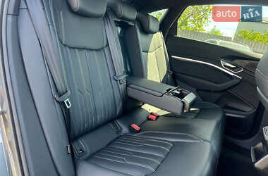Внедорожник / Кроссовер Audi e-tron S Sportback 2022 в 
