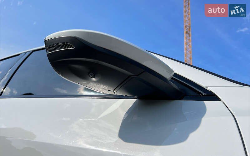 Позашляховик / Кросовер Audi e-tron S Sportback 2022 в Львові
