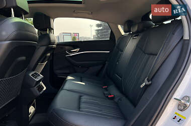Внедорожник / Кроссовер Audi e-tron S Sportback 2022 в 
