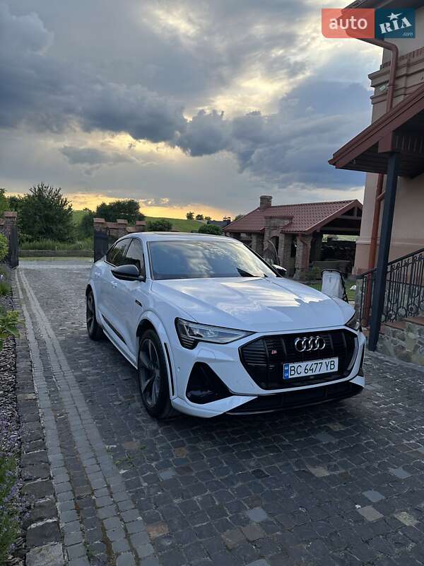 Позашляховик / Кросовер Audi e-tron S Sportback 2021 в Львові