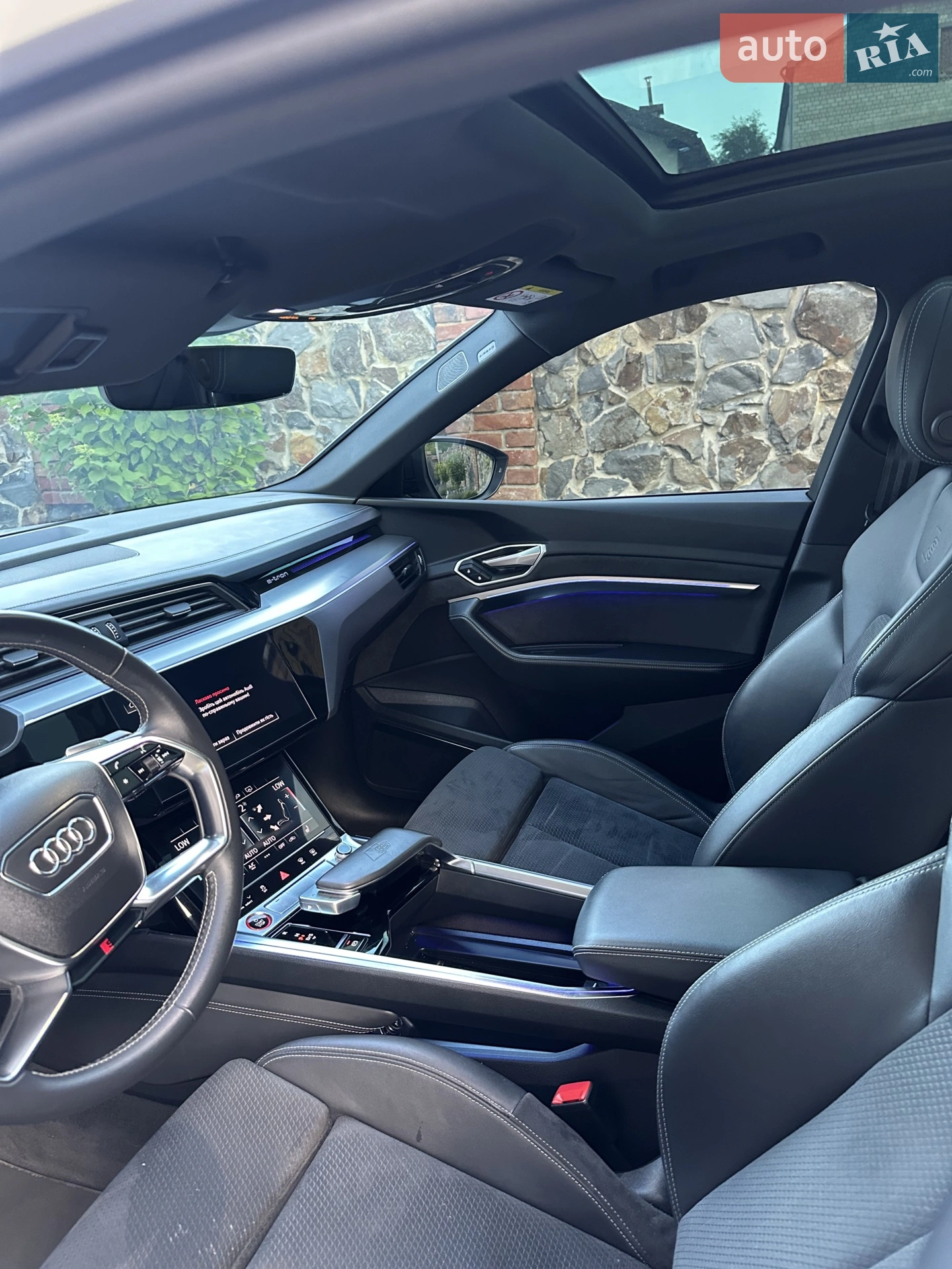 2021 Audi e-tron S Sportback - мініатюра 14