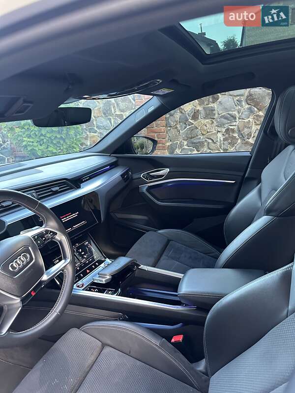 Позашляховик / Кросовер Audi e-tron S Sportback 2021 в Львові
