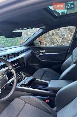 Внедорожник / Кроссовер Audi e-tron S Sportback 2021 в 