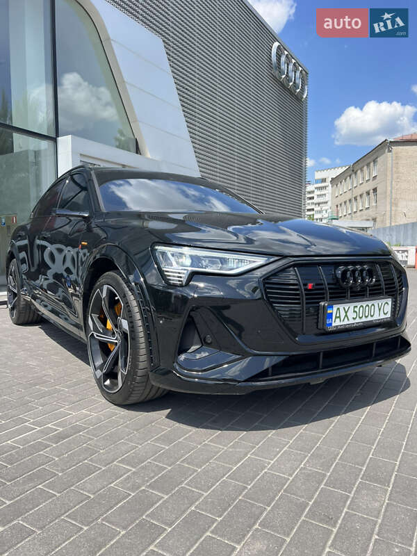 Audi e-tron S Sportback 2023