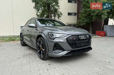 Внедорожник / Кроссовер Audi e-tron S Sportback 2022 в 