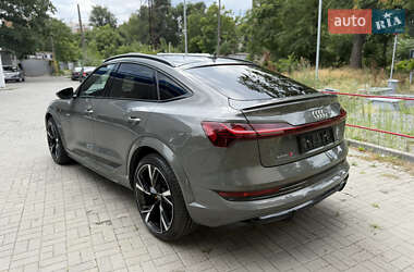 Внедорожник / Кроссовер Audi e-tron S Sportback 2022 в 