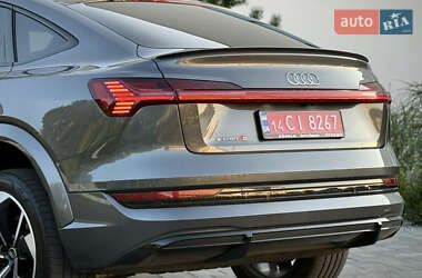 Внедорожник / Кроссовер Audi e-tron S Sportback 2022 в 