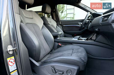 Внедорожник / Кроссовер Audi e-tron S Sportback 2022 в 