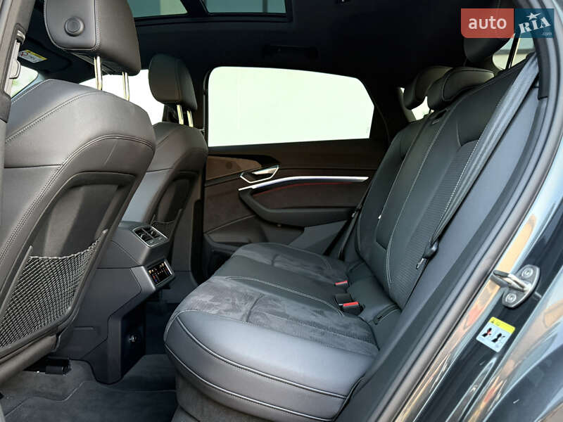 Внедорожник / Кроссовер Audi e-tron S Sportback 2022 в Луцке