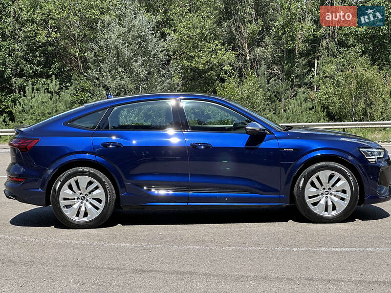 Позашляховик / Кросовер Audi e-tron S Sportback 2020 в Ковелі
