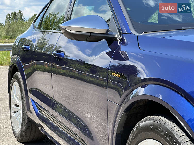 Позашляховик / Кросовер Audi e-tron S Sportback 2020 в Ковелі
