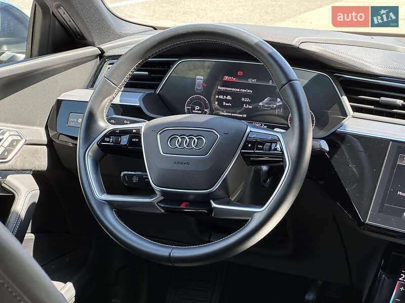 Позашляховик / Кросовер Audi e-tron S Sportback 2020 в Ковелі