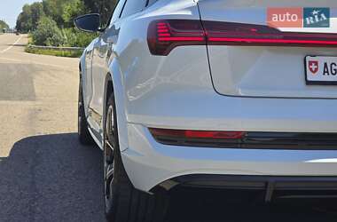 Внедорожник / Кроссовер Audi e-tron S Sportback 2021 в 