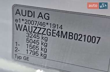 Внедорожник / Кроссовер Audi e-tron S Sportback 2021 в 