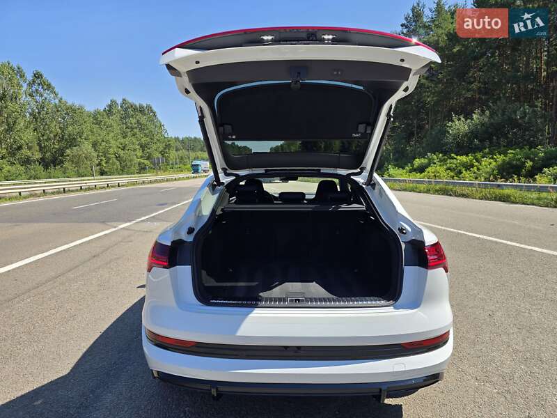 Позашляховик / Кросовер Audi e-tron S Sportback 2021 в Ковелі фото 38 Позашляховик / Кросовер Audi e-tron S Sportback 2021 в Ковелі