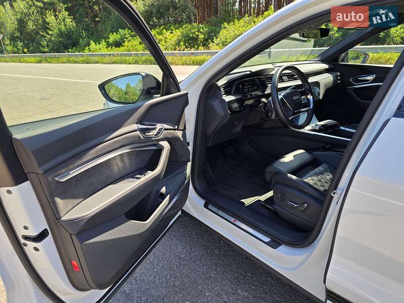 Позашляховик / Кросовер Audi e-tron S Sportback 2021 в Ковелі фото 44 Позашляховик / Кросовер Audi e-tron S Sportback 2021 в Ковелі