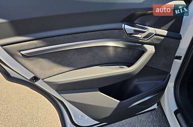 Внедорожник / Кроссовер Audi e-tron S Sportback 2021 в 