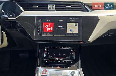 Внедорожник / Кроссовер Audi e-tron S Sportback 2021 в 